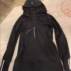 Lululemon Run Stay on Course Pullover